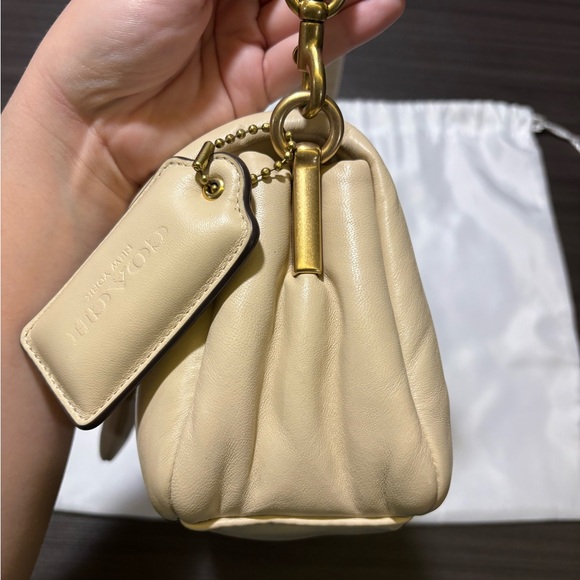 Coach Pillow Tabby Shoulder Bag 18 - Picture 4 of 12